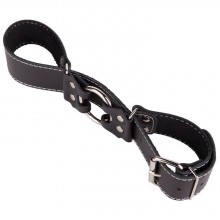 Кожаные ременные наручники с металлическими пряжками и кольцом в центре, Sitabella 3066-1, бренд СК-Визит
