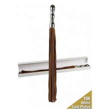 Плетка с металлической ручкой премиум класса «Luxury Whip 18k-Whitegold plated Brown», цвет хвостов коричневый, SH-OULM008, бренд Shots Media, длина 53 см.