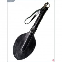 Широкая БДСМ хлопалка из натуральной кожи, цвет черный, Подиум Р161, бренд Фетиш компани, длина 38.5 см.