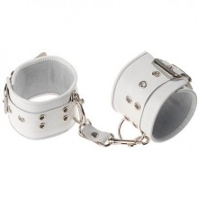 Кожаные наручники с двумя карабинами на концах от компании СК-Визит, цвет белый, 3052-3, One Size (Р 42-48)