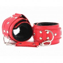 Кожаные БДСМ наручники на цепи с меховой подкладкой, цвет красный, размер OS, БДСМ Арсенал INS51008ars, One Size (Р 42-48)