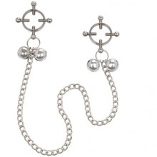 Металлические зажимы для сосков на цепочке «Nipple Grips 4-Point Nipple Press with Bells», общая длина 49.5 см, California Exotic SE-2552-05-2, длина 49.5 см.