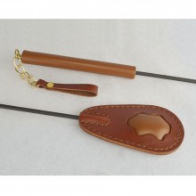 Стек со шлепалкой из натуральной кожи со вставкой, коричневый, Ситабелла 3342-8, бренд СК-Визит, длина 65 см.