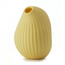 Вакуумный стимулятор с вибрацией «Cuddly Bird», цвет желтый Osuga CuddlyBirdyellow, из материала силикон, длина 8.5 см.