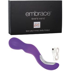 Женский перезаряжаемый вибромассажер «Embrace Lovers Wand», цвет фиолетовый, California Exotic SE-4608-45, бренд CalExotics, из материала Силикон, коллекция Embrace Collection, длина 22.7 см., со скидкой